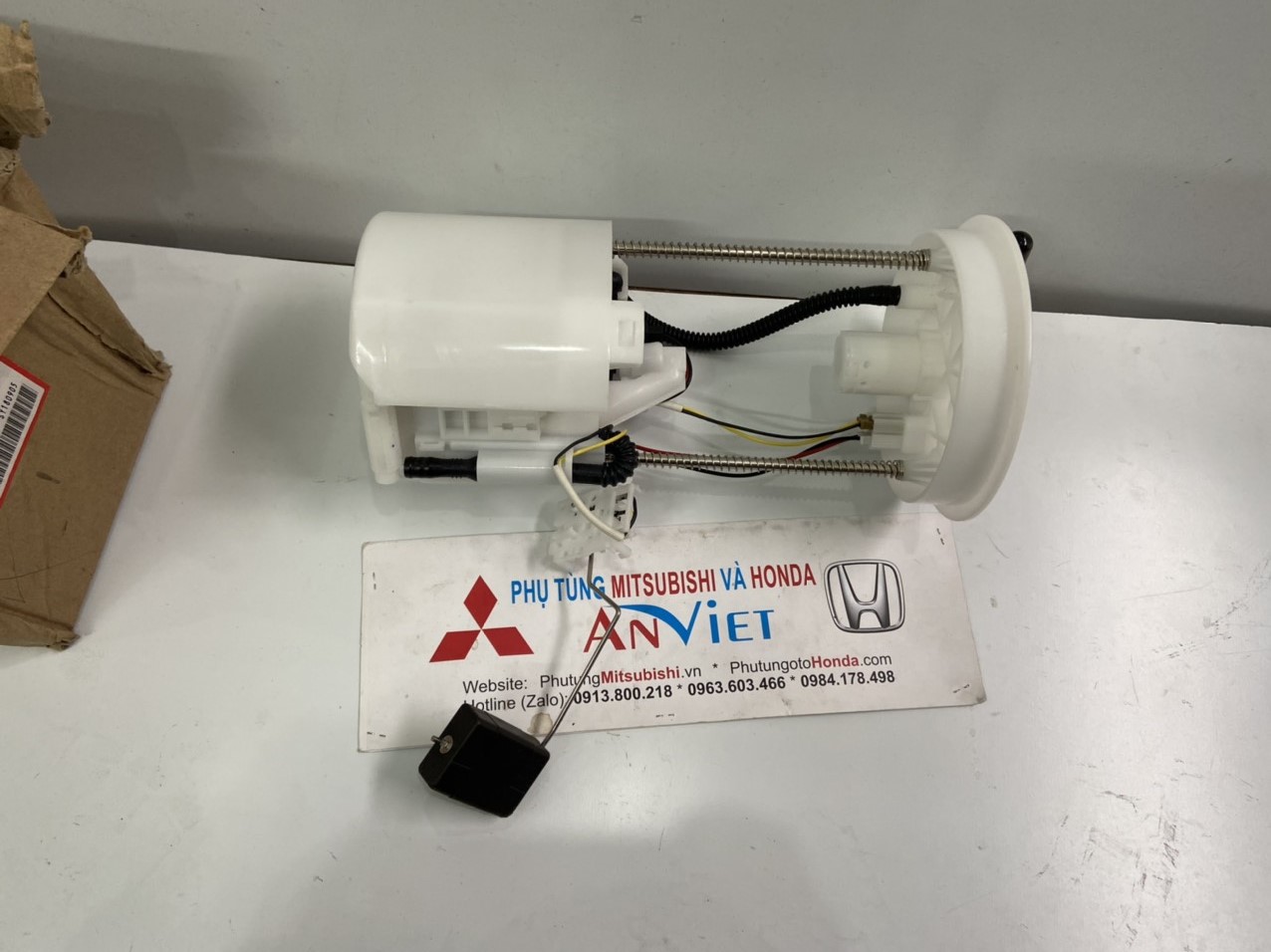 Cụm bơm xăng xe Honda CIVIC 2010